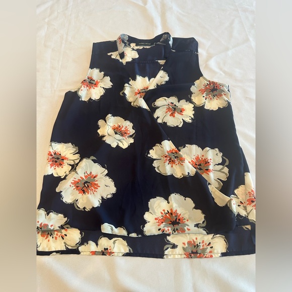 Ivanka Trump Floral Sleeveless Navy Top Size Medium - Picture 1 of 10